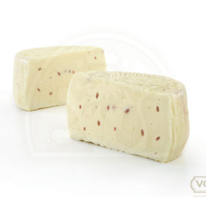 Formaggio di Pecora Siciliano con Noci